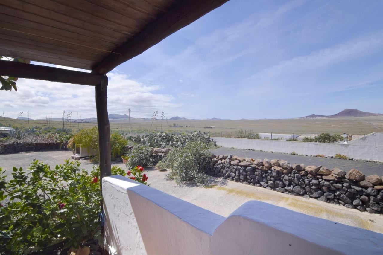 Casa Famara Villa Teguise  Ngoại thất bức ảnh